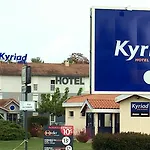 Kyriad ホテル