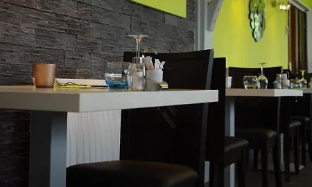 Kyriad Otel Montauban