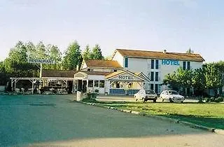 Отель Kyriad 3*